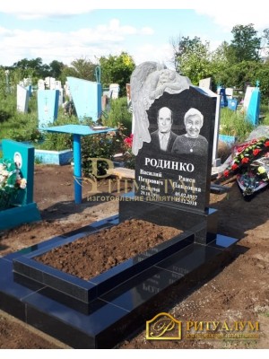 Памятник резной из гранита ЧПУ «Скорбящий с розами» семейный — ritualum.ru Памятник резной из гранита ЧПУ «Скорбящий с розами» семейный — ritualum.ru